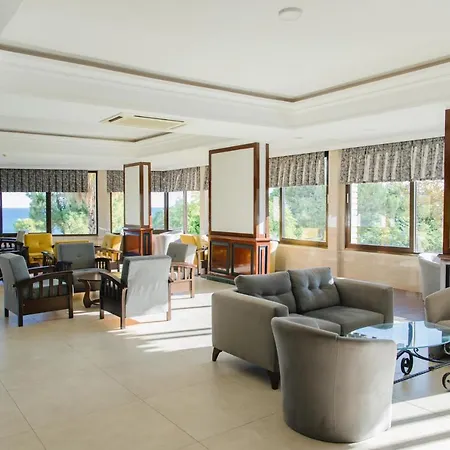 Otel Nazar 3*