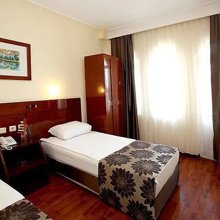 Nazar Otel 3*