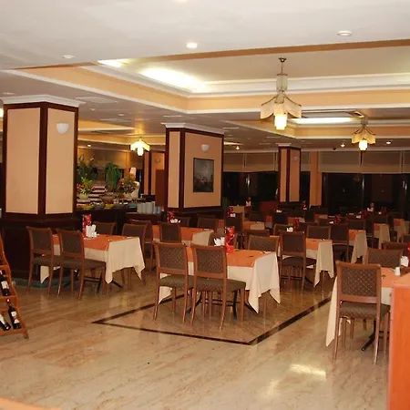 Otel Nazar 3*