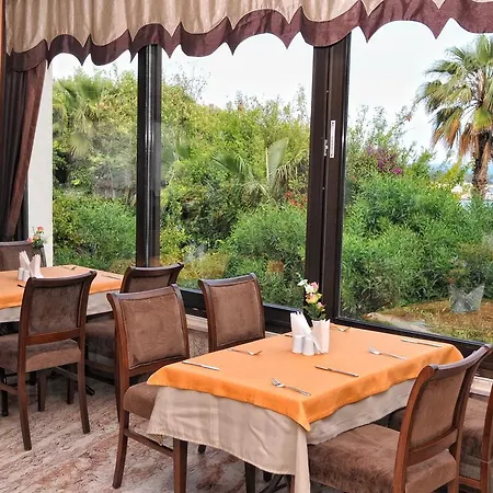 Nazar Otel 3*